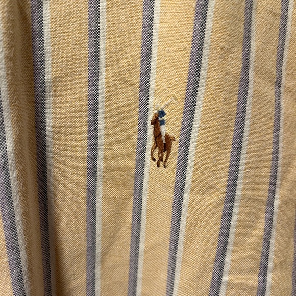 Polo Button Down - Picture 4 of 4